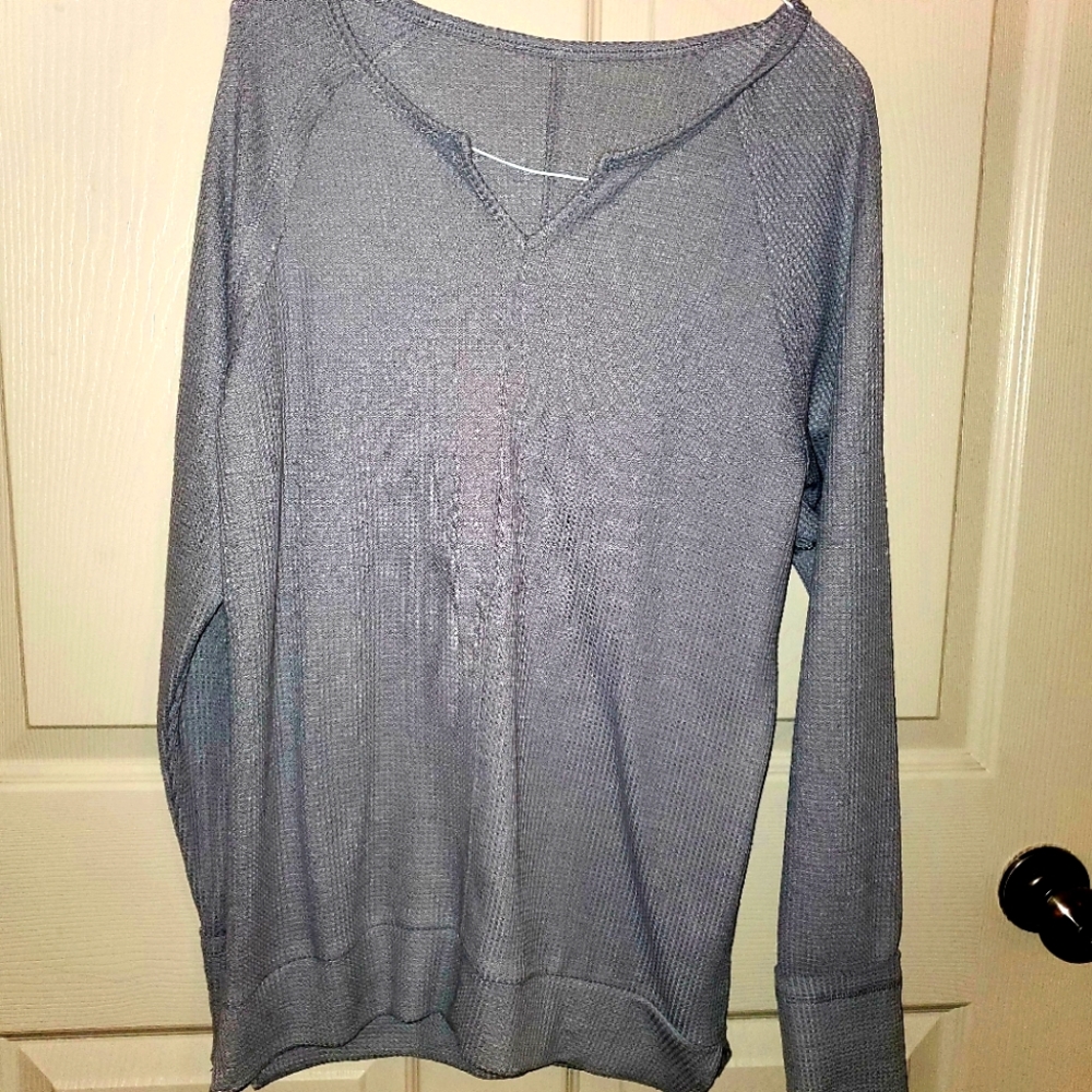 Gray Thermal Top